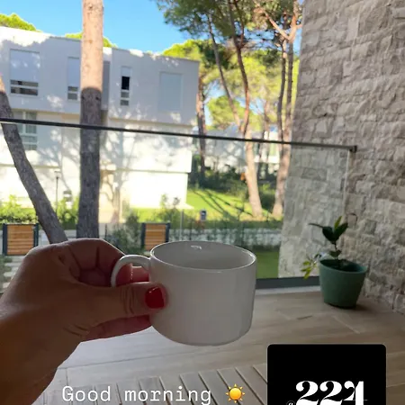 Sanpietro Premium 224 アパート